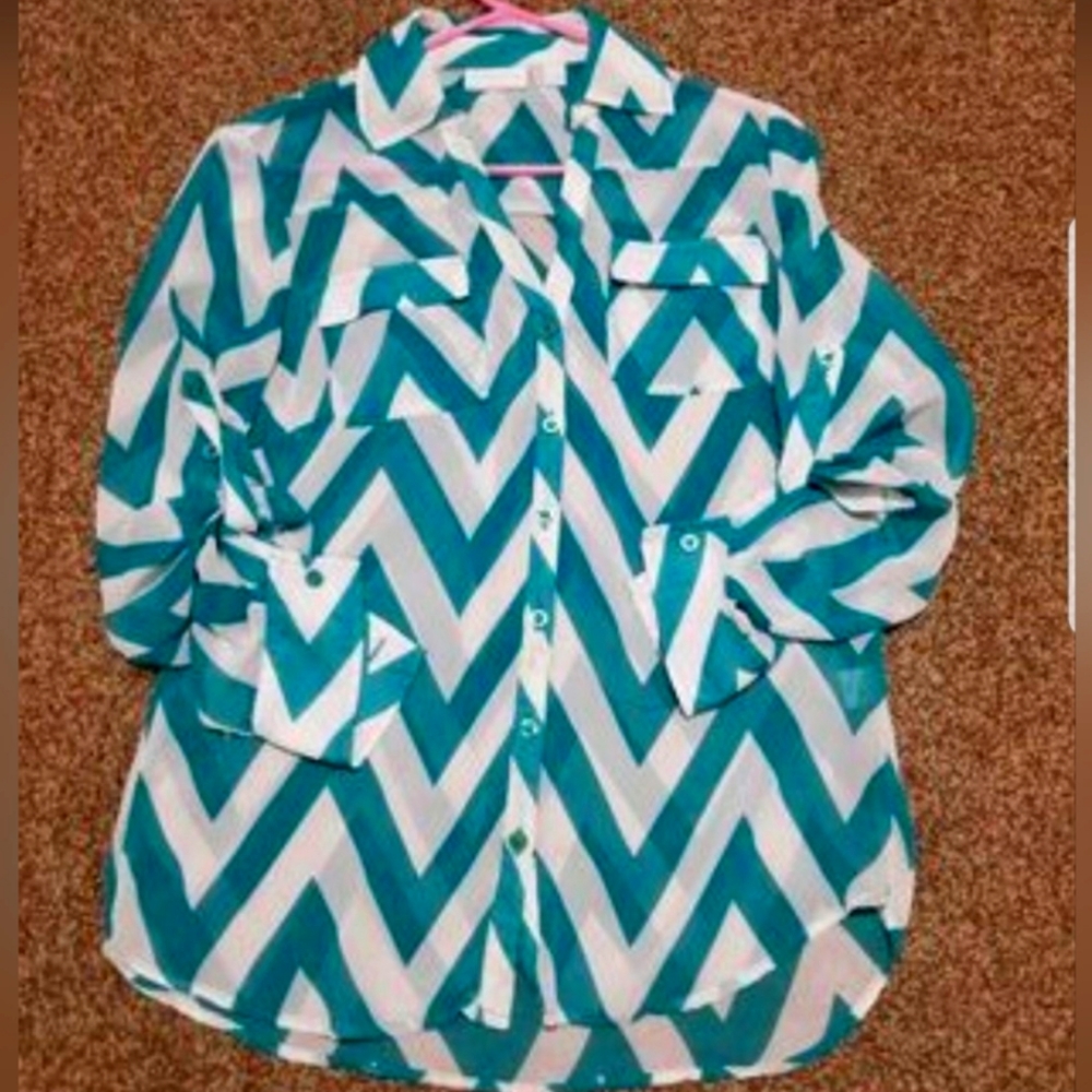 New York & Company Sheer Chevron Blouse/Size Small